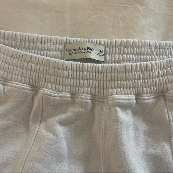 Abercrombie & Fitch Soft Collection Flare Sweat Pants - Picture 3 of 7